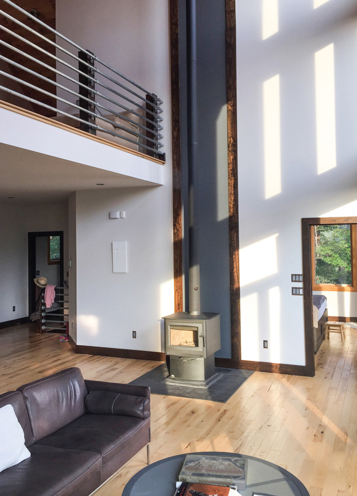 Großzügiges Wohnzimmer in Darmstadt-Eberstadt