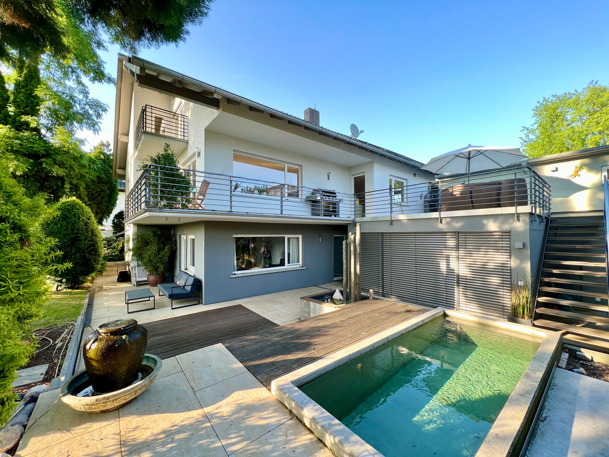 Einfamilienhaus mit Swimmingpool in Reinheim